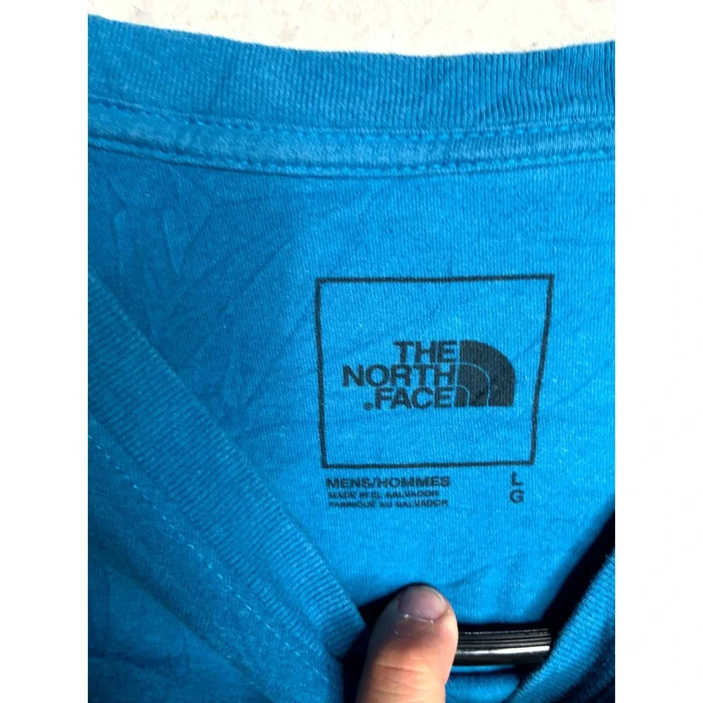 The North Face T Shirt Mens L Blue Circular Design Graphic Long Sleeve Crewneck
